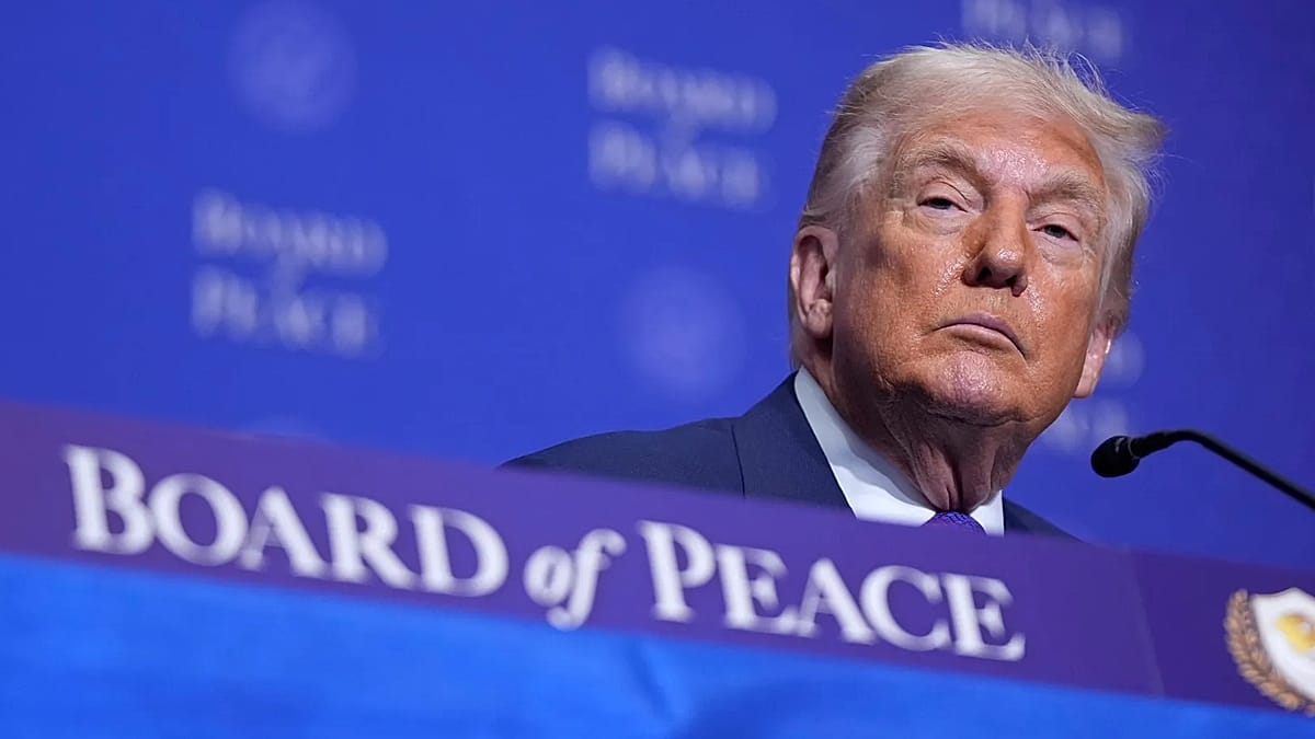 Trump promete 10.000 millones para Gaza mientras amenaza con atacar Irán