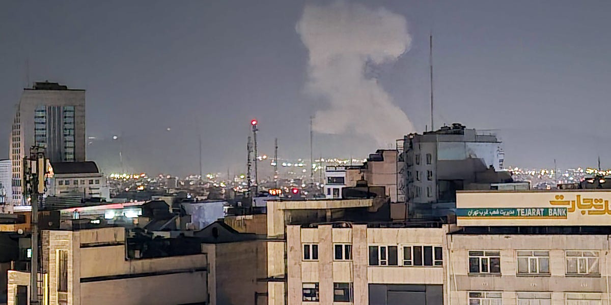 Guerra en Irán pone en jaque a los mercados: expertos de Wall Street suenan la alarma