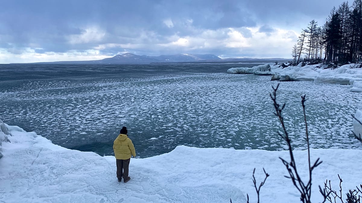 Tragedia en el Lago Baikal: Siete turistas chinos mueren bajo el hielo