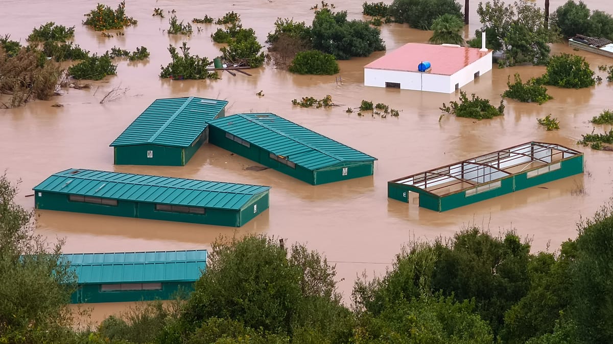 ¡600 litros de agua por metro cuadrado! La Tormenta Leonardo arrasa el sur de España