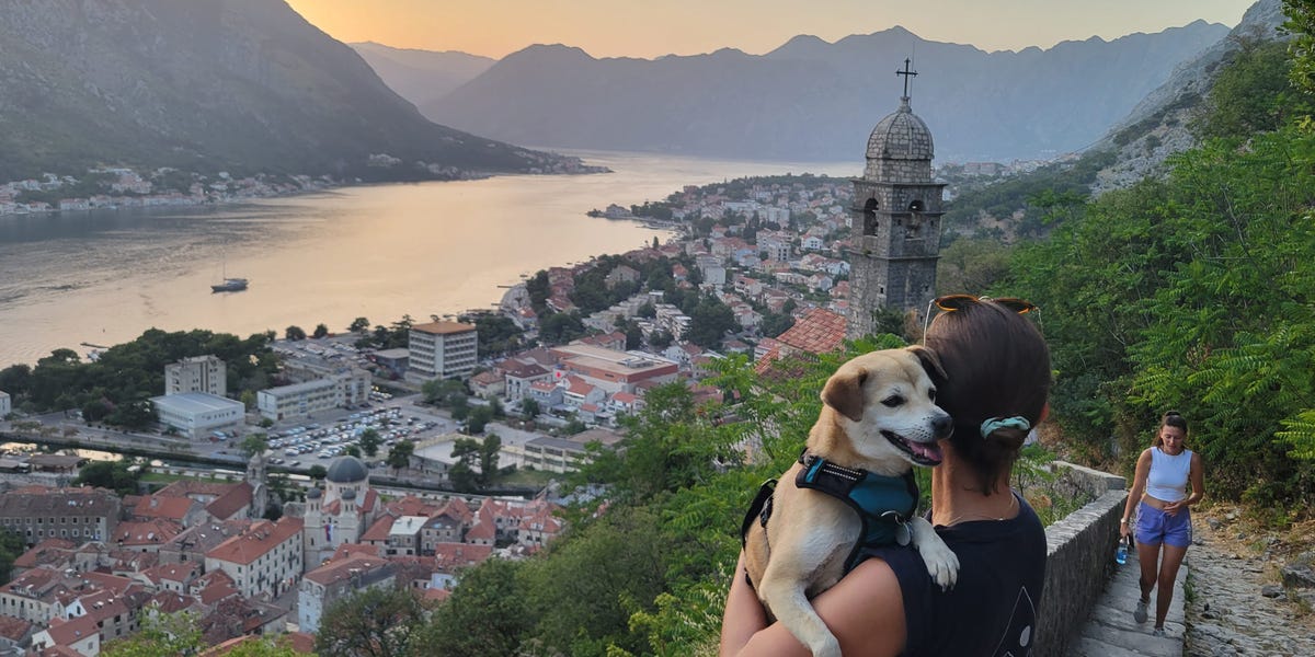 La americana que prefiere el mundo al sofá de casa: 10 años sin volver