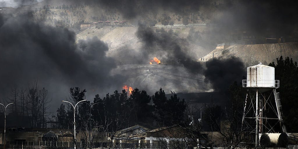 Petróleo por las nubes: supera los 100 dólares por la guerra en Irán