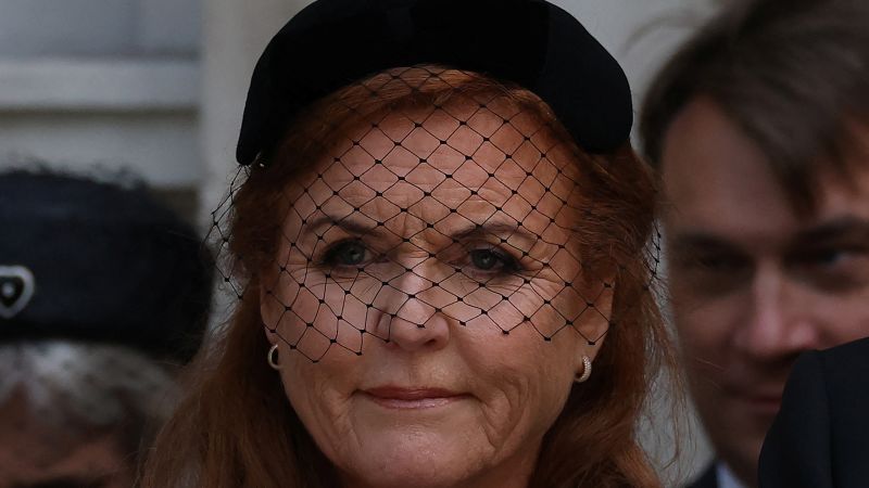 Escándalo Epstein: Sarah Ferguson cierra sus empresas de golpe
