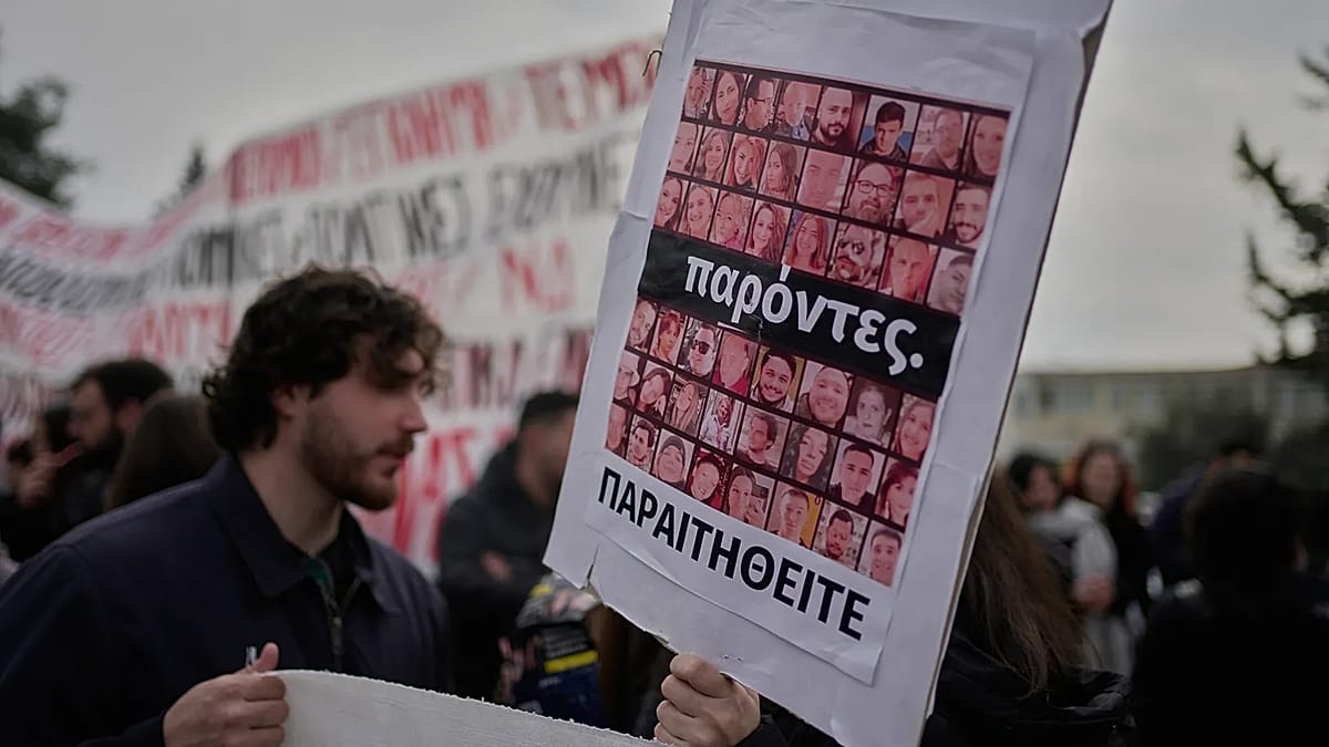 Caos total en el juicio por la tragedia del tren que mató a 57 en Grecia