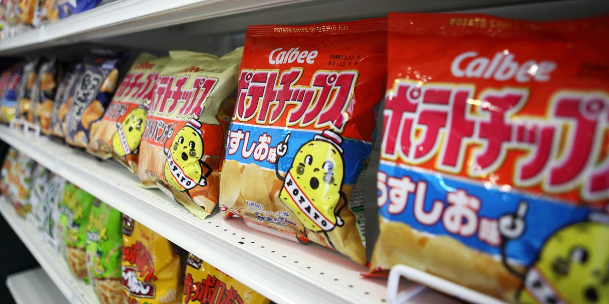 Patatas fritas en Japón pierden color por la guerra en Irán