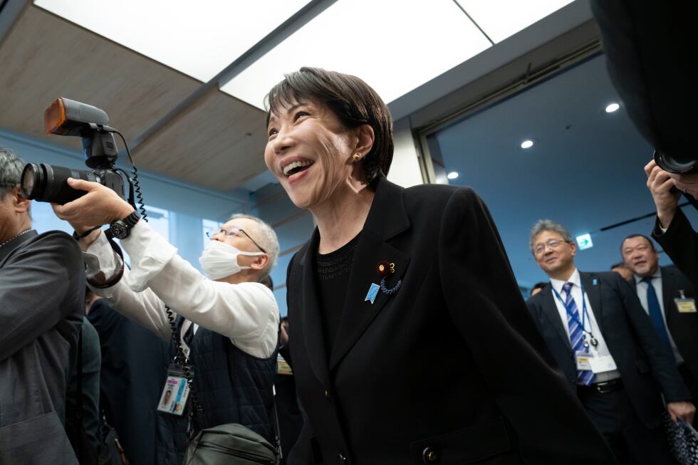 La primera ministra de Japón revela su lado rockero con Deep Purple