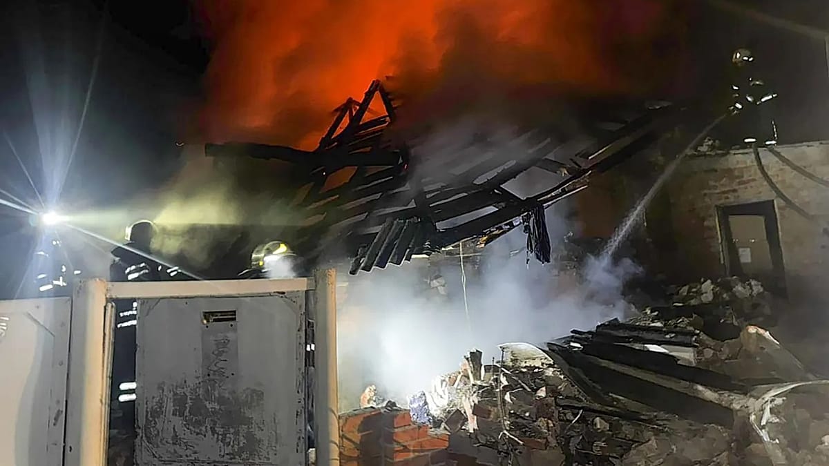 Tragedia en Ucrania: dron ruso mata a padre y tres niños en su casa