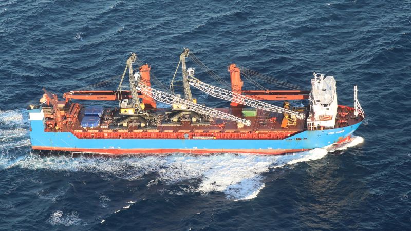 Barco ruso con carga nuclear se hunde en misterio cerca de España