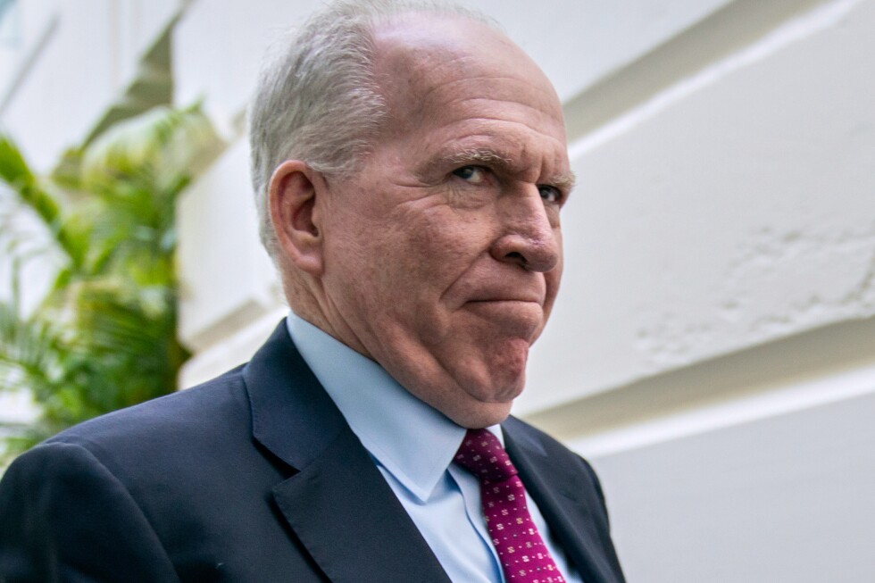 Giro radical: Retiran citaciones contra exdirector de la CIA en investigación de Trump