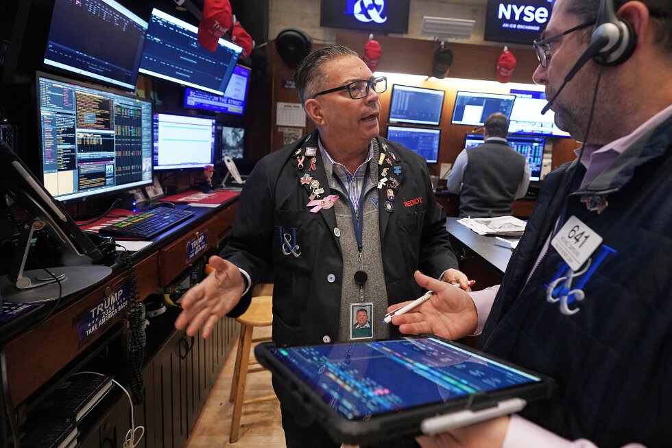 Wall Street frena en seco: IA cae y petróleo sube por Irán
