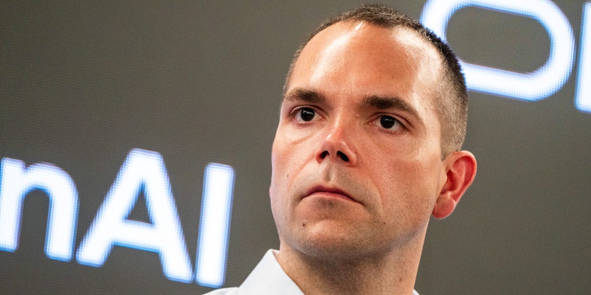 Oracle despide a cientos en EE.UU. y ofrece hasta medio año de sueldo