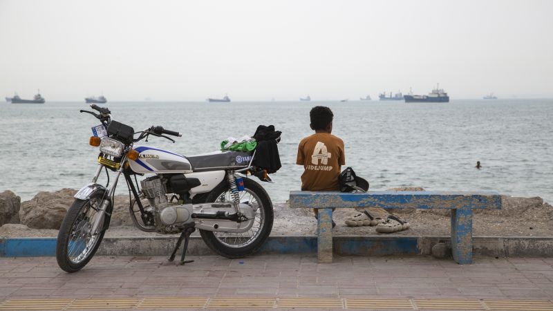 20.000 marineros atrapados en el Golfo por la guerra: una crisis sin salida