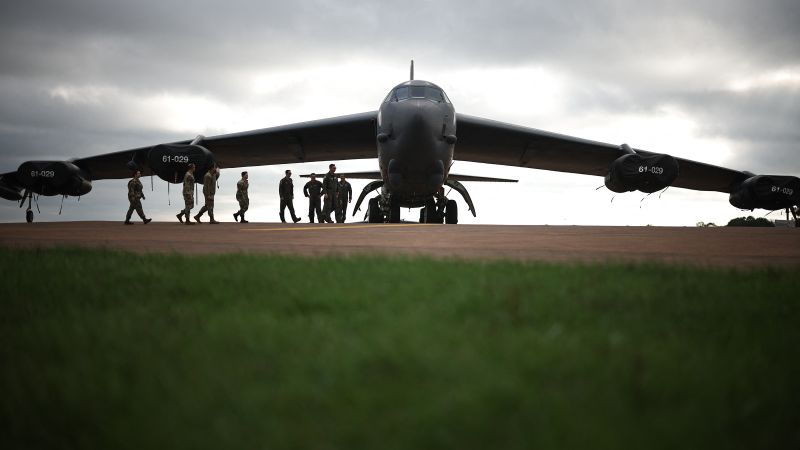 Starmer frena a Trump: No a bases británicas para atacar Irán