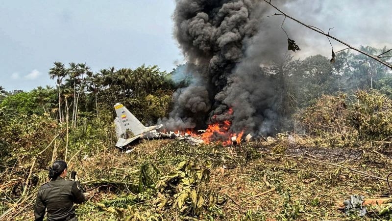Tragedia aérea en Colombia: 8 muertos en despegue fallido de avión militar