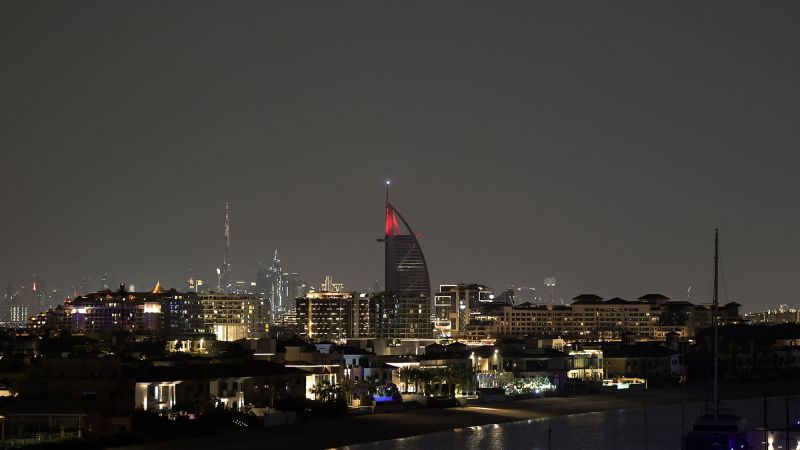 Dubái bajo ataque: Irán lanza miles de misiles a Emiratos Árabes