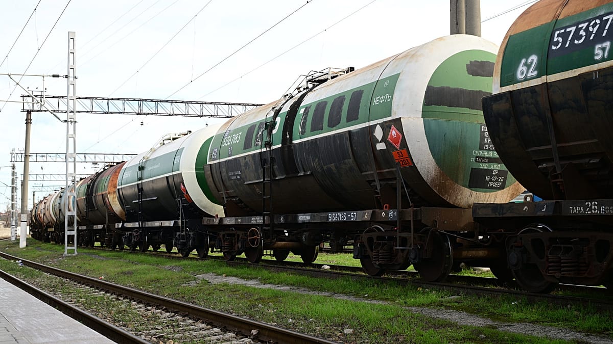 Azerbaiyán manda 4500 toneladas de diésel a Armenia: paso gigante hacia la paz