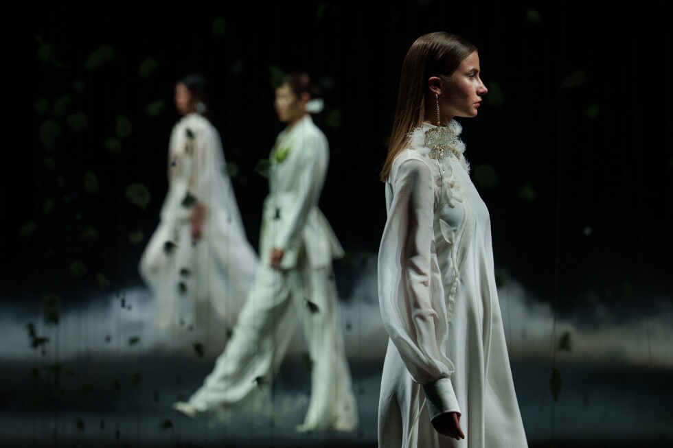 Pasarelas de Pekín: la moda china que deslumbra para 2026